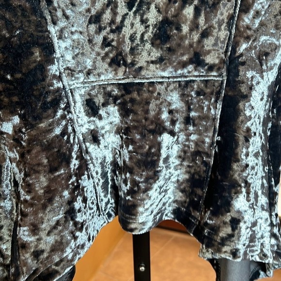 Blank NYC Crushed Velvet Moto Teal Asymmetrical Zip Front Jacket Size Small - Picture 8 of 8